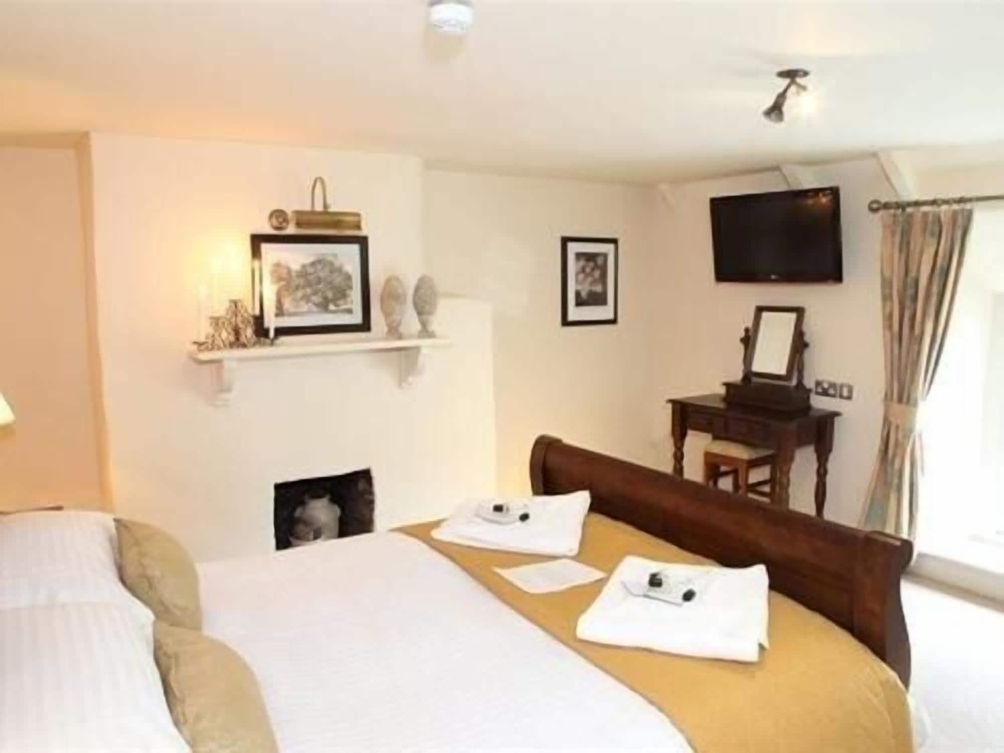 The George Inn Hatherleigh エクステリア 写真